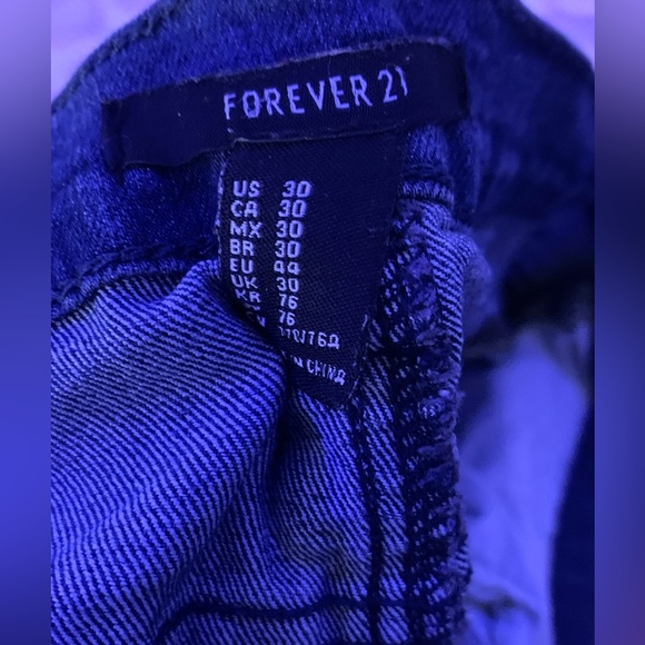 Jeans - Picture 3 of 3